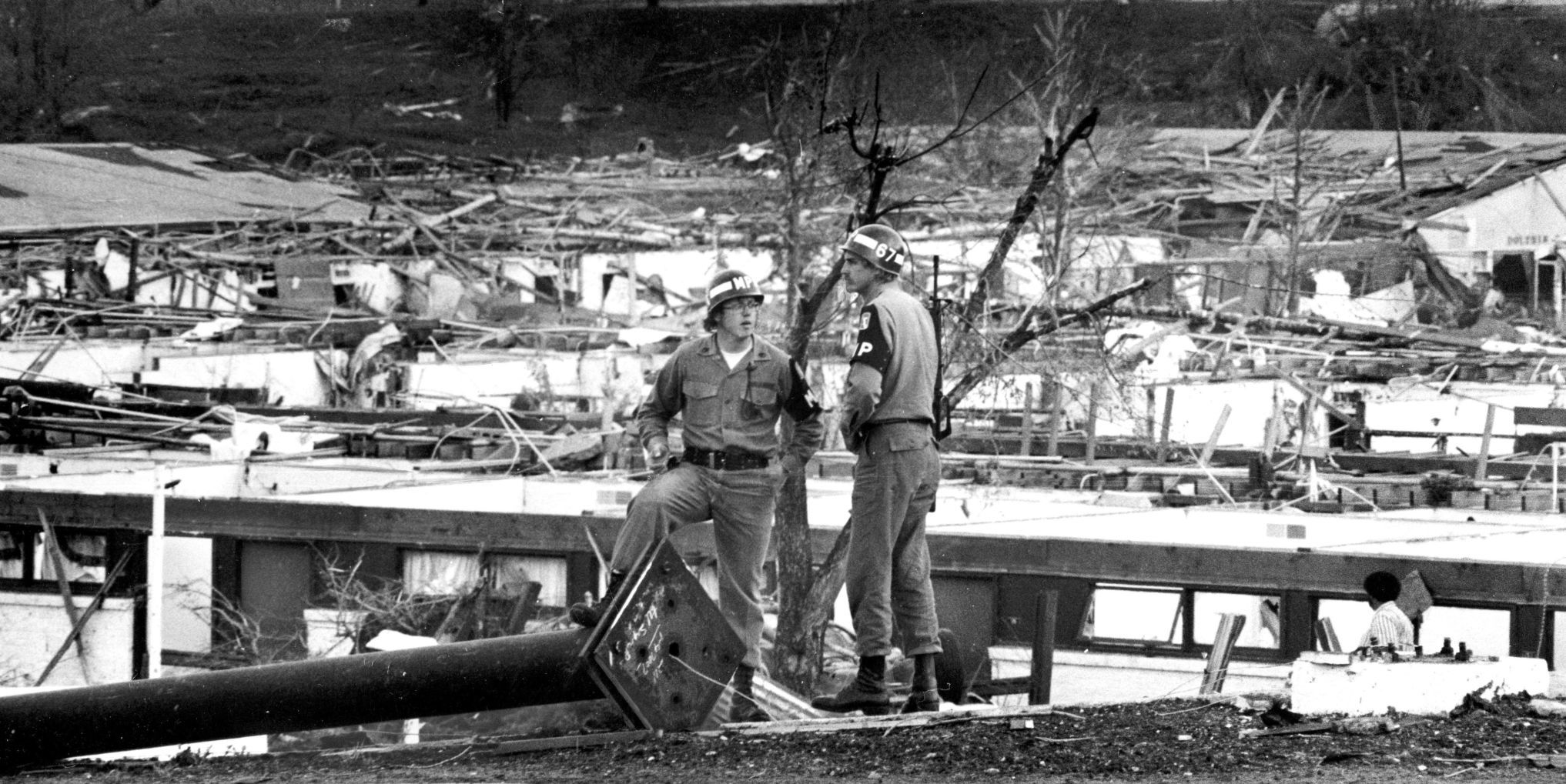 1975Tornado025